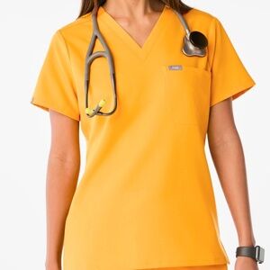 FIGS Scrub Top